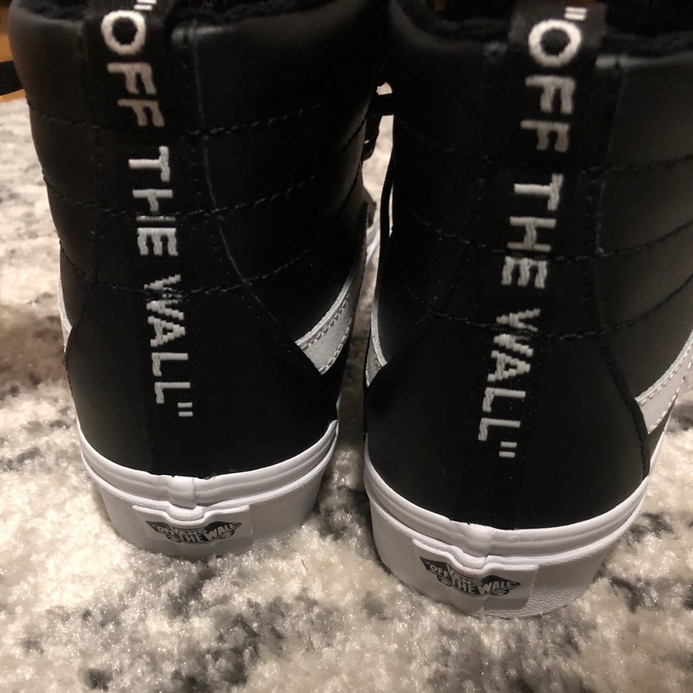 COPY - Sk8-Hi Reissue Vans 7 mens 8.5 woman